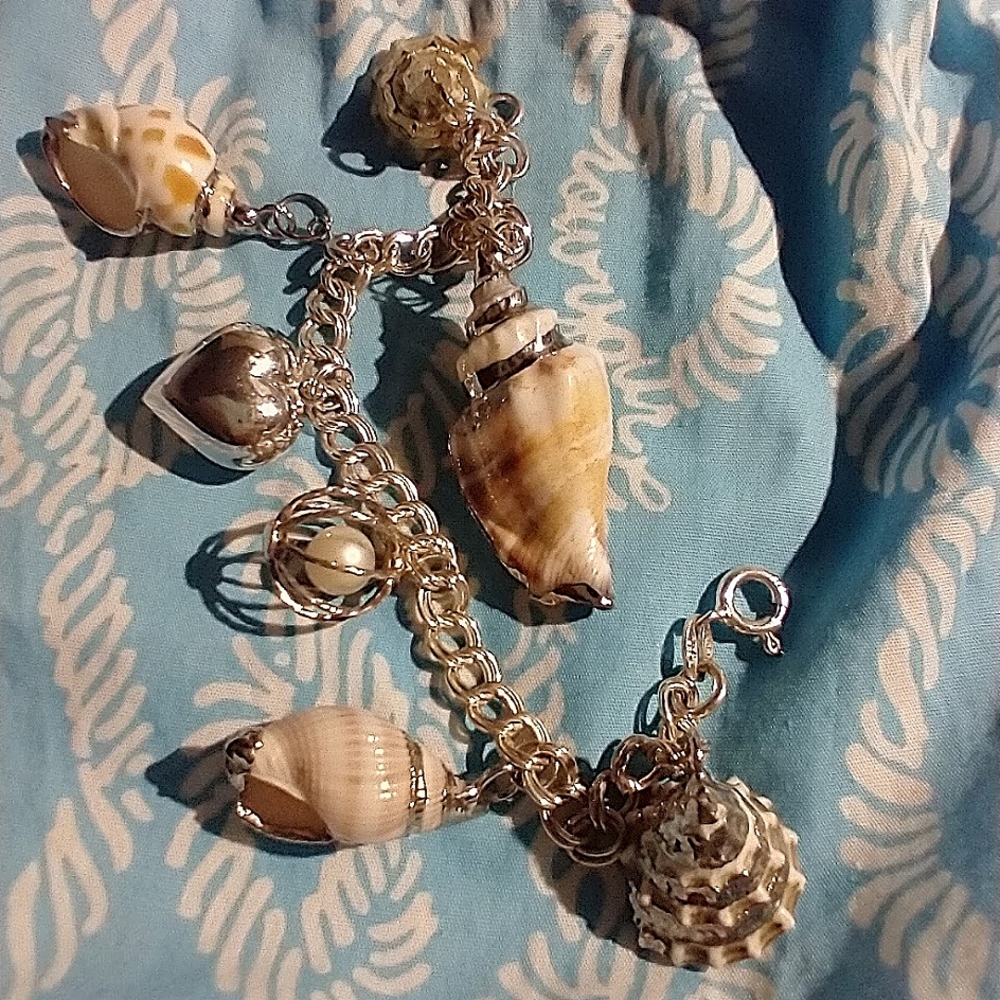 Charm Bracelet Sterling Silver NWOT genuine Pearl & Seashell charm Link Bracelet - Picture 3 of 5